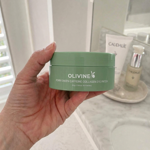 PDRN Pink Caffeine Collagen eye patches in the jar